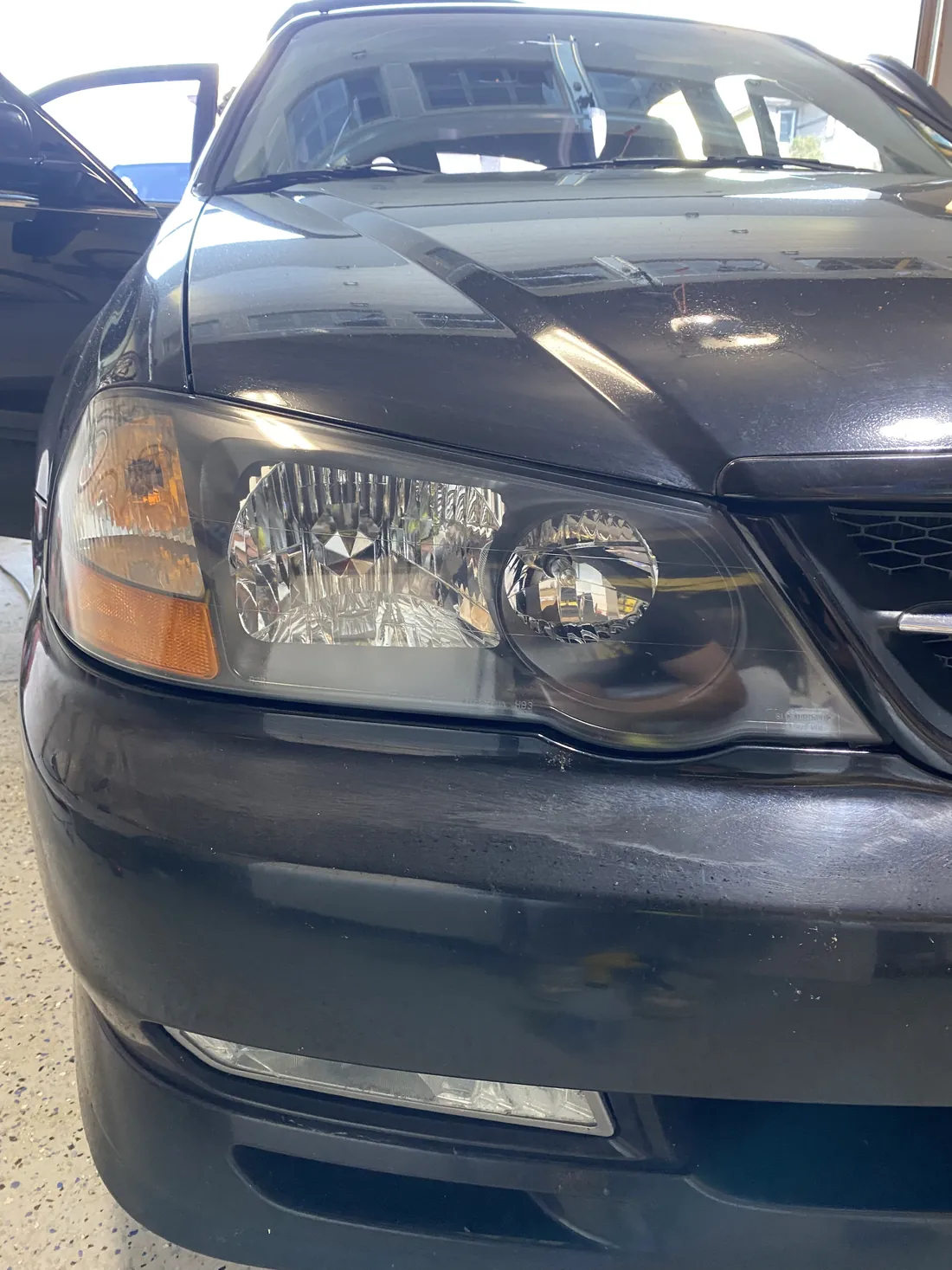 Crystal-clear headlight after restoration
